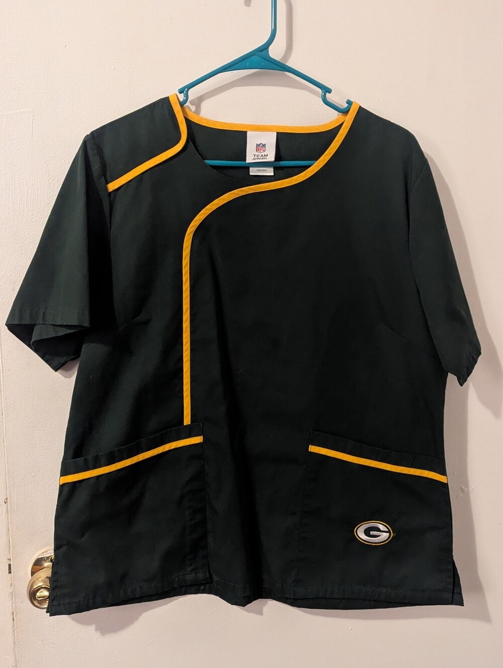 NFL Green Bay Packers Scrub Top